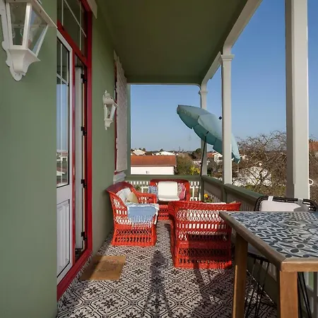Vintage Balcony 4* Ovar