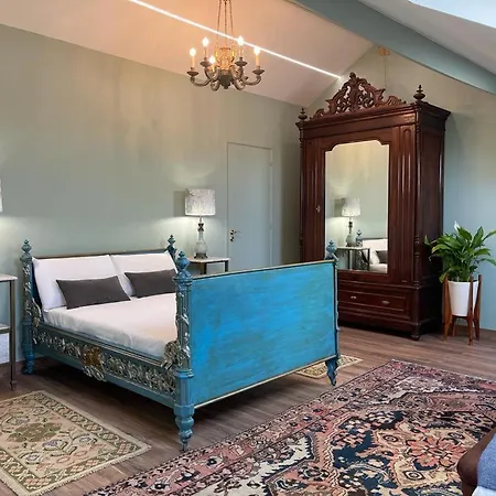 Vintage Balcony 4* Ovar