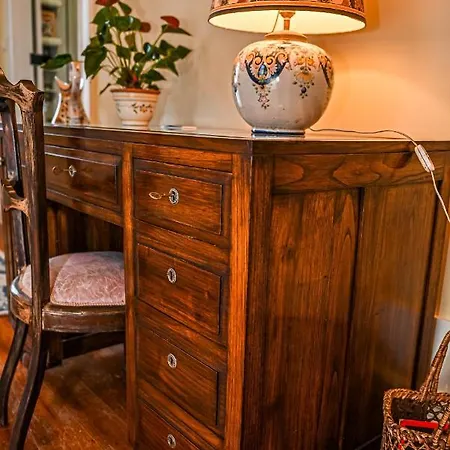 Vintage Balcony Ovar