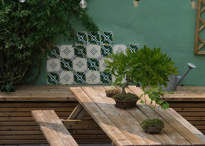 Vintage Balcony & 4*