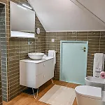 Gasthof Vintage Balcony & 4*