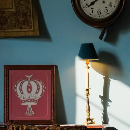 ゲストハウス Vintage Balcony &