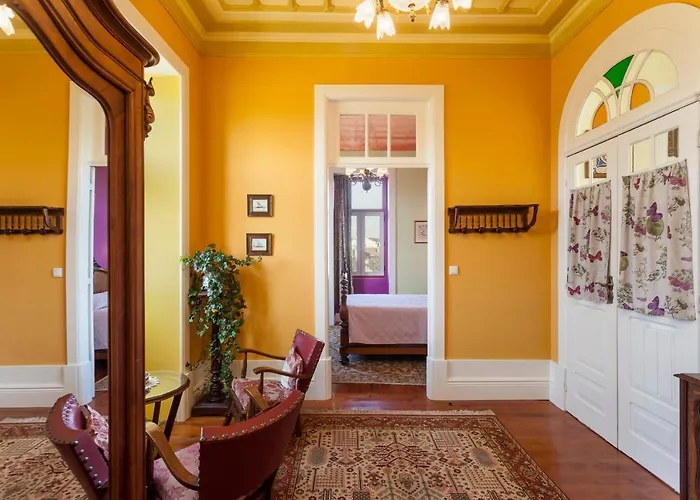 بيت ضيافة Vintage Balcony &