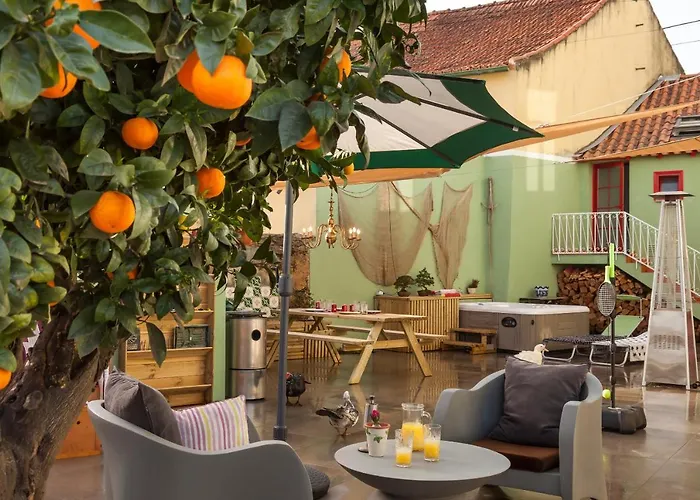 Vintage Balcony & بيت ضيافة