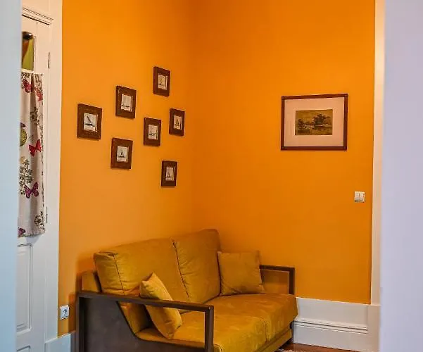 Pensión Vintage Balcony & 4*