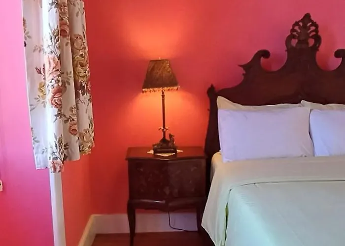 Vintage Balcony & Maison d'hôtes 4*