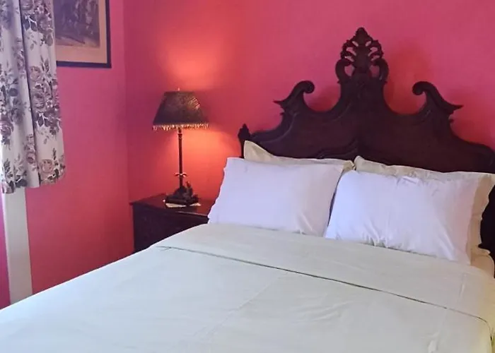 Maison d'hôtes Vintage Balcony & 4*