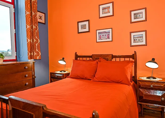 Vintage Balcony & بيت ضيافة 4*